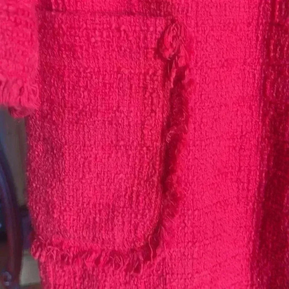Chico’s size 3 women’s stunning, red long, tweed blazer. - Picture 4 of 6